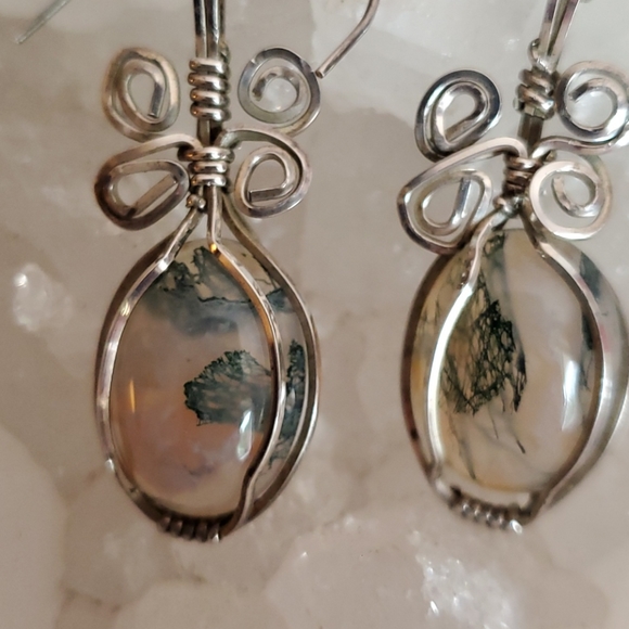 Handmade wirewrapped earrings - Picture 3 of 4